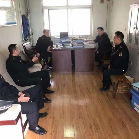 区城管局到北村街道指导“济南市户外广告和牌匾标识管理信息系统”信息录入及市容秩序管理工作