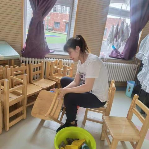 爱与责任     保育同行