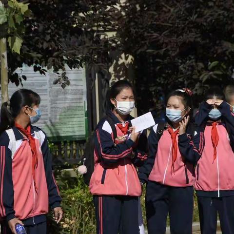 金山学校六年级“六一”开学