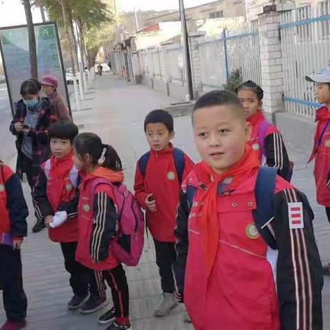 西宁市东方小学十一周值周总结
