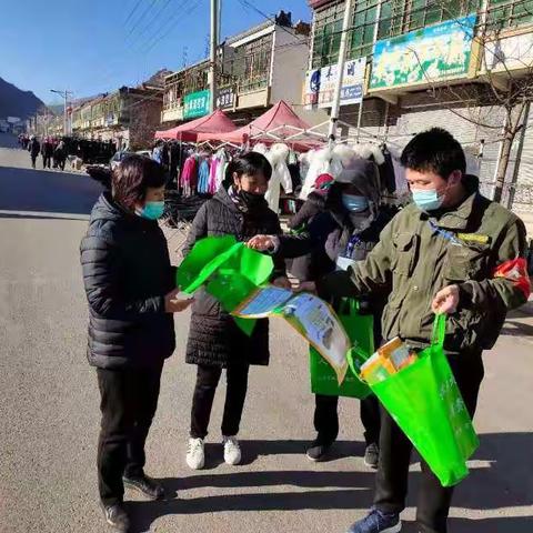 大草滩林务所开展护林防火宣传工作