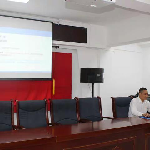 大草滩林场组织开展森林草原防灭火安全知识等学习