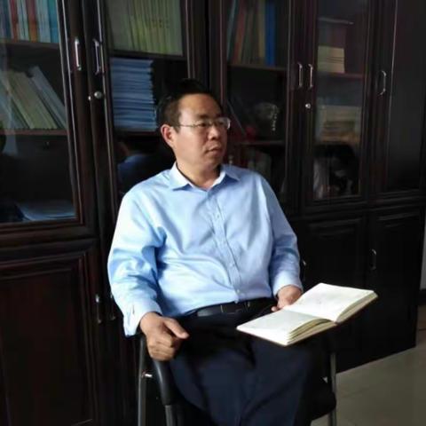 党史研究室迅速传达贯彻全县领导干部大会精神