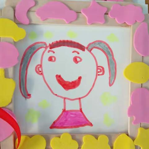 党政机关幼儿园大四班立体相框制作！