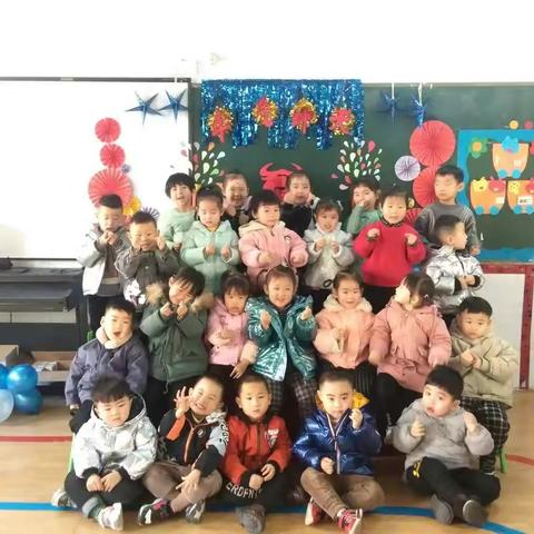 西街幼儿园小三班2021年元旦精彩瞬间！