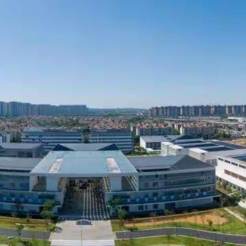 战役有我 共克时艰 在疫情防控一线践行“党校姓党”