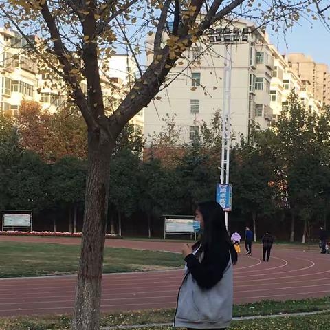 804班王柯颖（思秋）