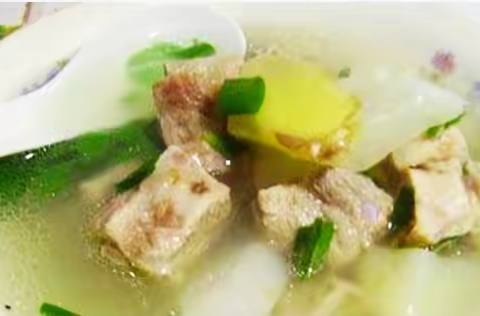 一道好喝的排骨萝卜汤