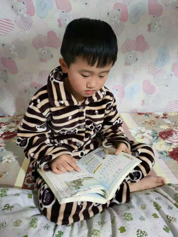 金色的童年是一首歌——慧泽小学二年级五班阅读心得分亨