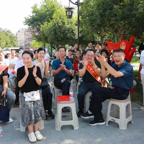 《爱在行动，资助优秀考生，爱心园梦，发奋学习报国》