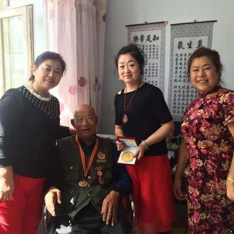 不管千山万水、也不能阻挡我们的血脉亲情！