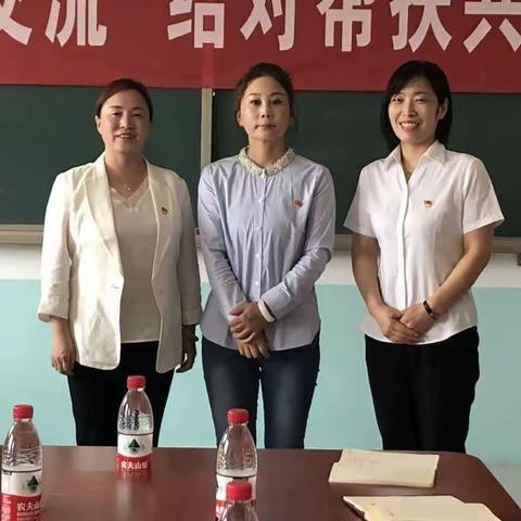 "学党史颂党恩，送教下乡促交流，结对帮扶共发展"____城关中心党史宣传活动