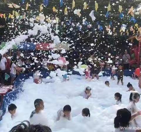 【郜庄童心幼儿园】“奇幻泡沫party”皆泼水大战大型水上“亲子乐园，让小朋友一起暑假嗨翻天非本园孩子也可参加