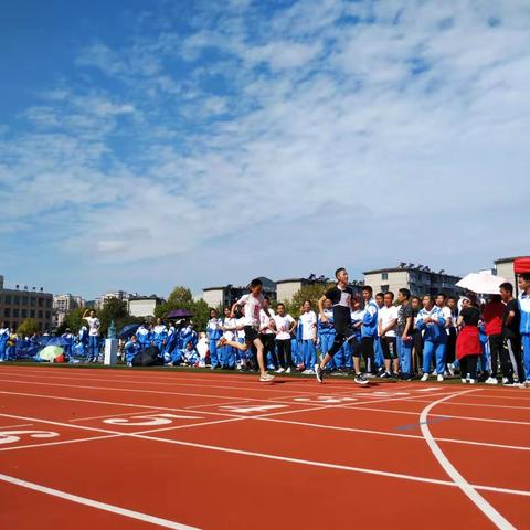 手握日月 可摘星辰——初二12班校运会掠影