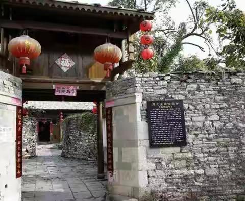 品读旧州诗韵     感受新春气息——贵阳市第三十四中春游