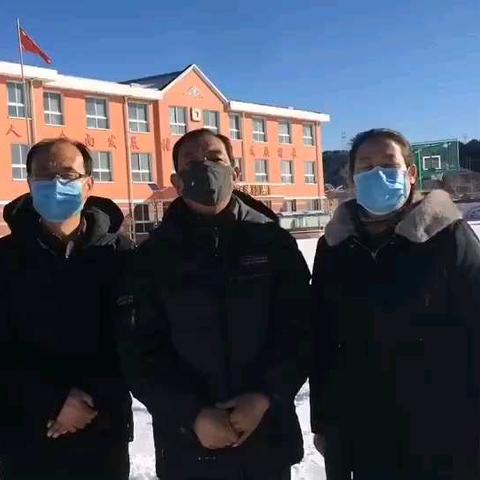 【红旗镇中心校】平凡中坚守初心