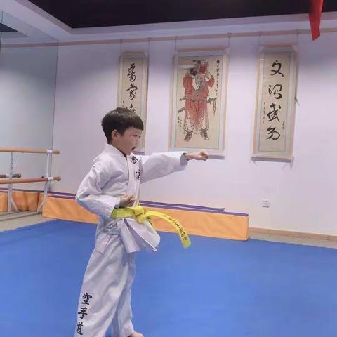 “运动过假期，快乐又健康”小雁塔小学寒假体育锻炼报道