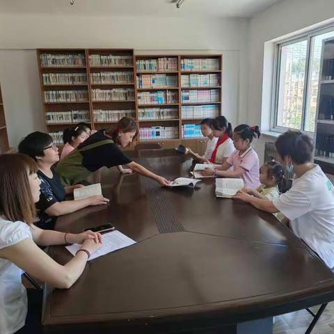 茨沟社区开展“快乐暑假、读书相伴”活动