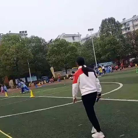 趣味运动   快乐成长