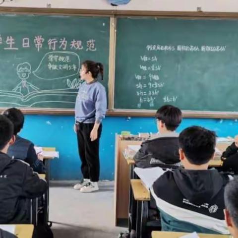 万金店镇积极组织学生学习《中小学生守则》和《中小学生日常行为规范》