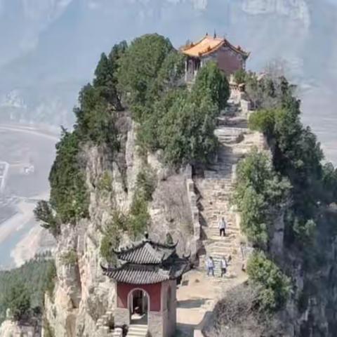 登马鞍山，缅怀抗日英烈，饱览壮美山河