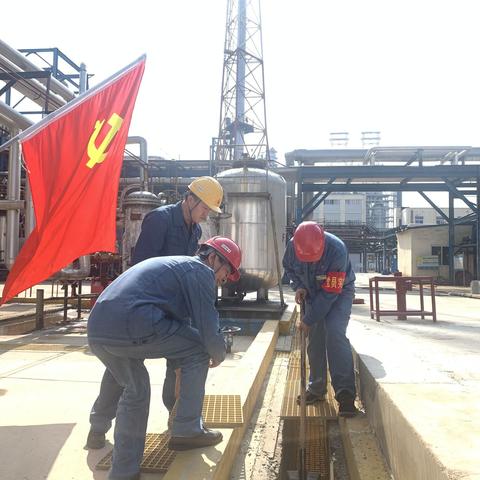 硫酸车间“四进一线工作法”助力党史学习教育持续升温