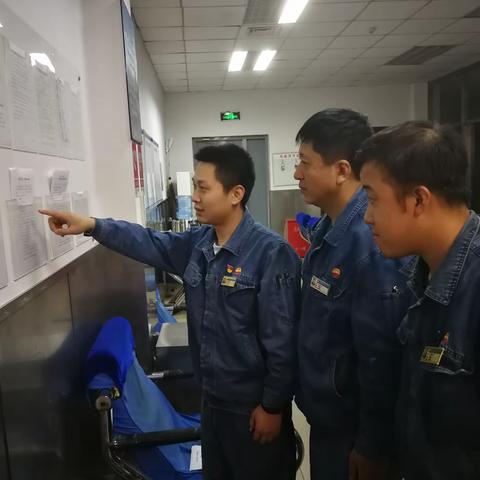 焦化车间分会开展“庆十一”仿宋字书法比赛