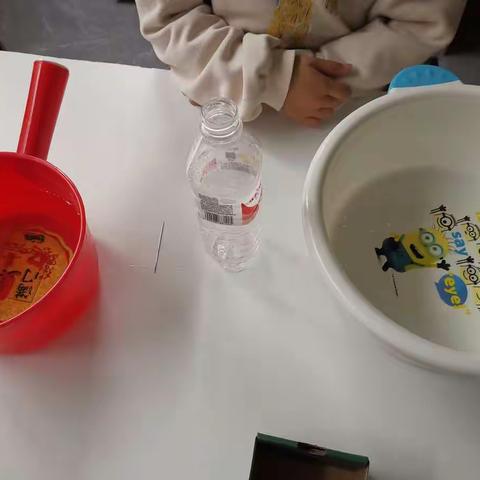 【Ailyの小实验】水的压力