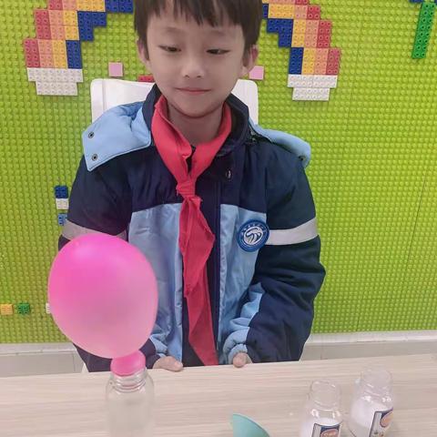 瓶子吹气球🎈