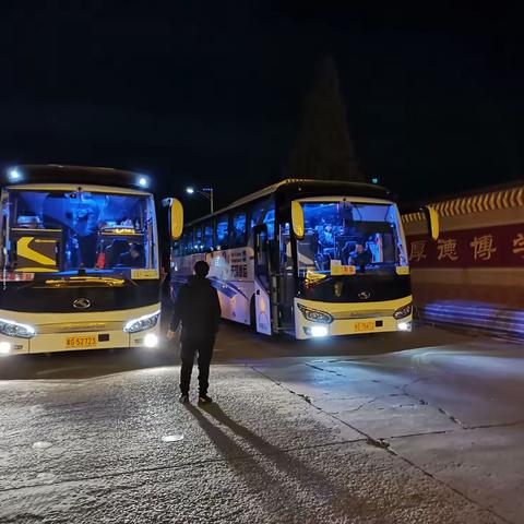 走进百年名校，感悟艺术科技之美！——A visiting to Tsinghua