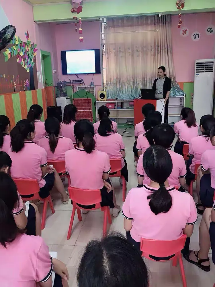 新学期,新起点,南丹县金芙蓉幼儿园2019年秋季学期教师培训