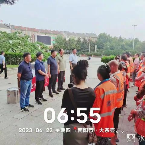 端午粽飘香 情系环卫工-桐柏县总工会携县城管局为环卫工人送爱心活动