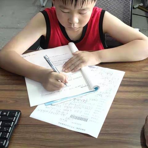 三二班  假期生活的点点滴滴