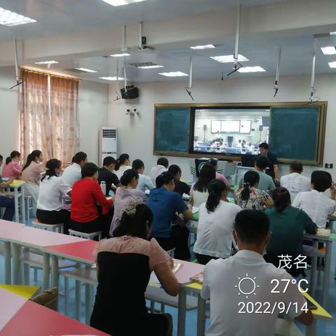 分析促反思，行动促进步——记镇隆镇2022年秋季小学语文科质量分析研训活动