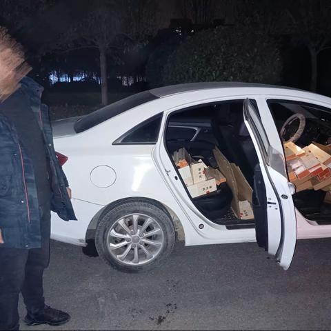 打击卷烟违法违规行为   我们时刻在线