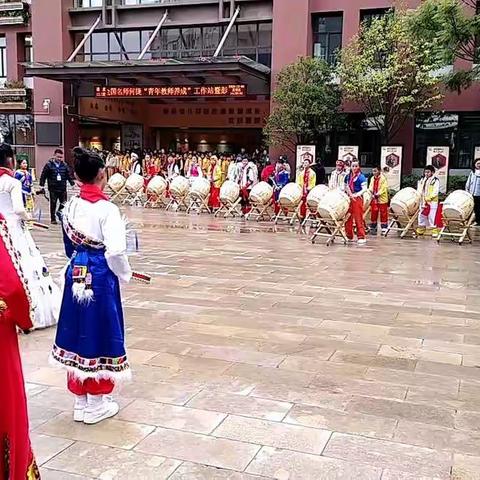 七彩云南小学大课间活动