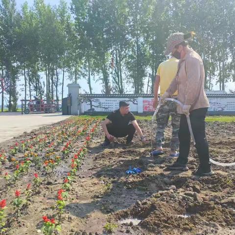“驻”进民心，帮出实效。