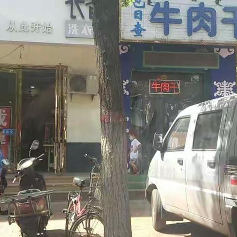 督查环境卫生，助力创建卫生城市