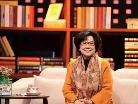 临朐县龙山产业园龙岗小学一（2）中队开学第一课