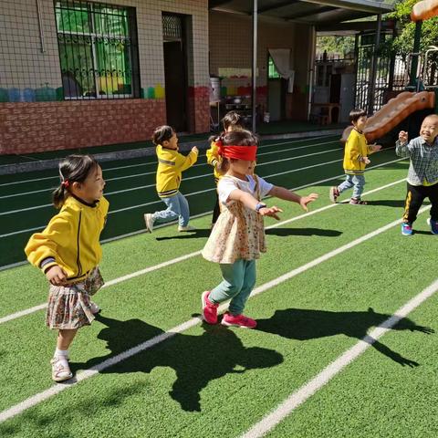 【爱眼护眼，“睛”彩一生】——聪明树幼儿园全国爱眼日主题活动