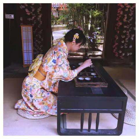 我写2020年高考作文1卷之四   高一年级军团之二