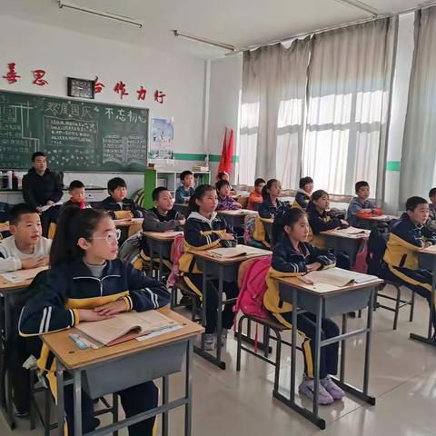 同心 同向 同发展                   ——敖力布皋学校主校区督导到东乜小学驻校教研活动