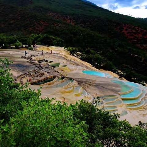 东巴圣地——白水台