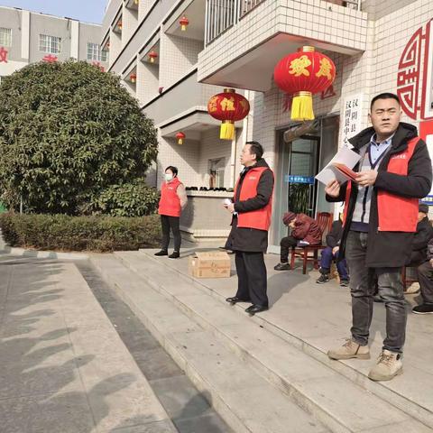 过年啦过年啦，反哺堂领导早早的就给老人们准备了过节物品
