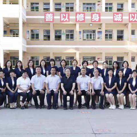 青春不言败   奋斗正当时——稷山县实验初中2022年毕业典礼暨中考动员会剪影