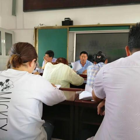 安全不放假，家访话安全                                      —兰青村小学暑期安全大走访