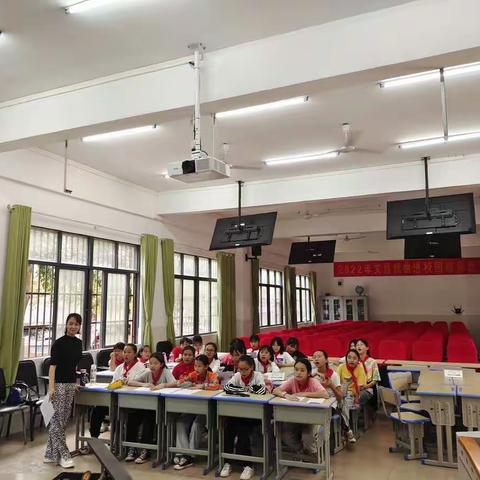 琼剧进校园，经典永流传——文昌市东郊中心小学开展琼剧进校园活动