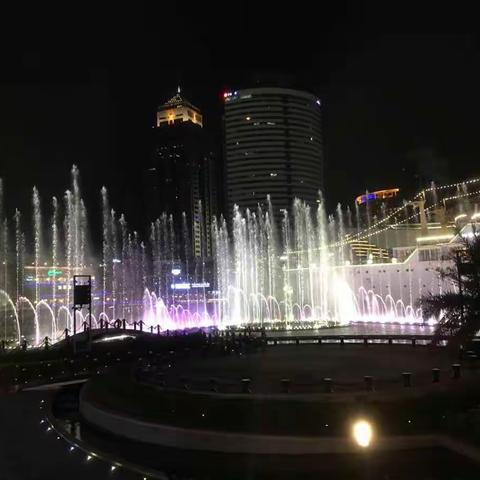 年轻的朋友来相会