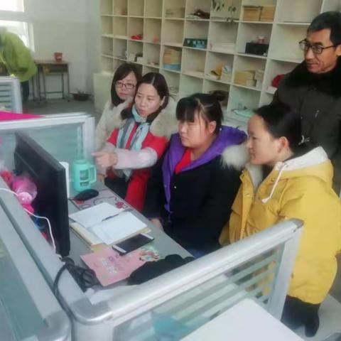 殷都区蒋村镇一实小 小学开展“校园安全在线培训”