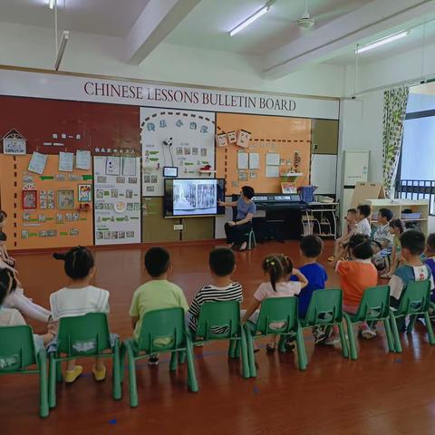 砥砺十年•奠基未来——漳州台商投资区康桥红橡树幼儿园学前教育宣传月活动——橡苗A班绘本阅读《有一天》